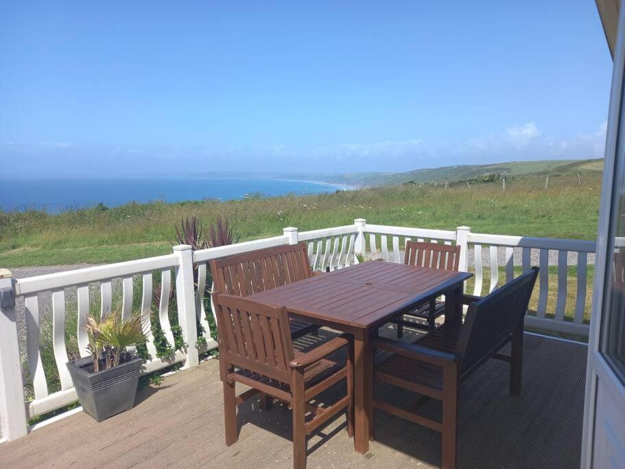 Bay View - Fantastic Views Of Whitsand Bay Torpoint Luaran gambar